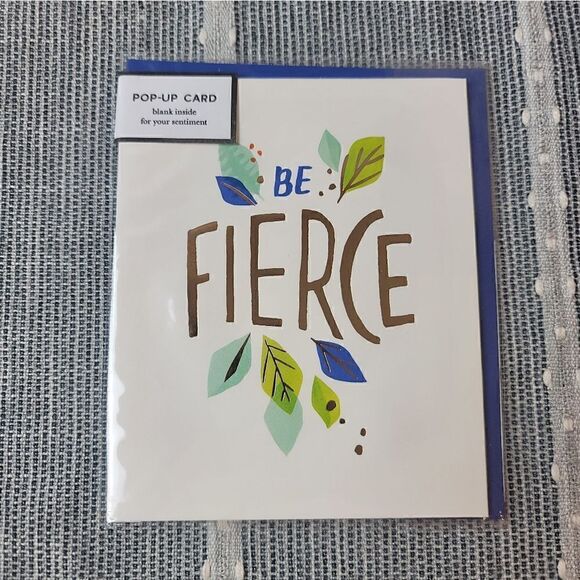 NEW- UWP Luxe Pop-Up Cards Bundle (3) - Picture 2 of 11